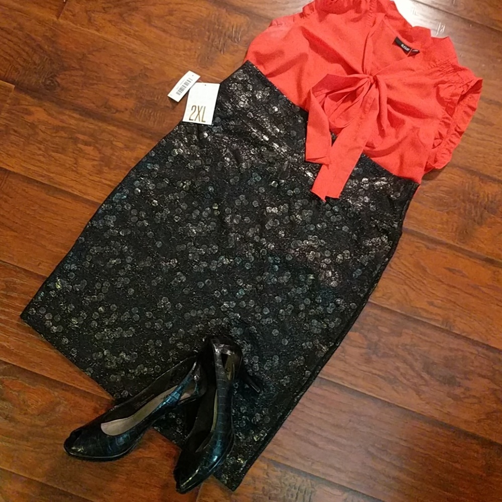 Elegant cassie black and gold skirt